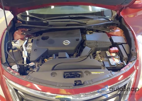 2014 Nissan Altima 2.5/2.5 S/2.5 Sl/2.5 Sv z USA, uszkodzony, nr VIN 1N4AL3AP2EC284588